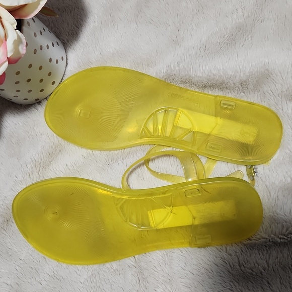 KATY PERRY YELLOW Sandals with Lemon Detail - Picture 3 of 7